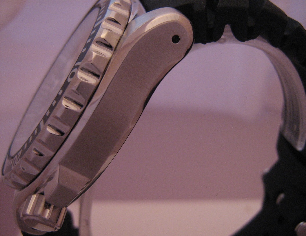 Seiko 200M Divers Spork, Black Dial, Rubber Strap