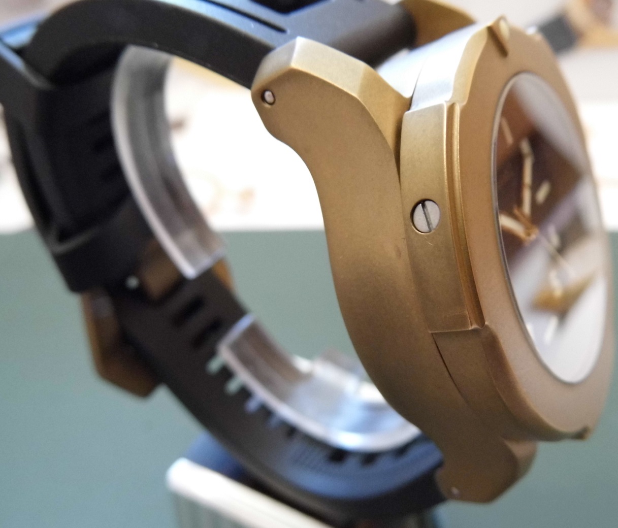 Maranez Bangla 44 Brass, Black Dial, 2 Straps